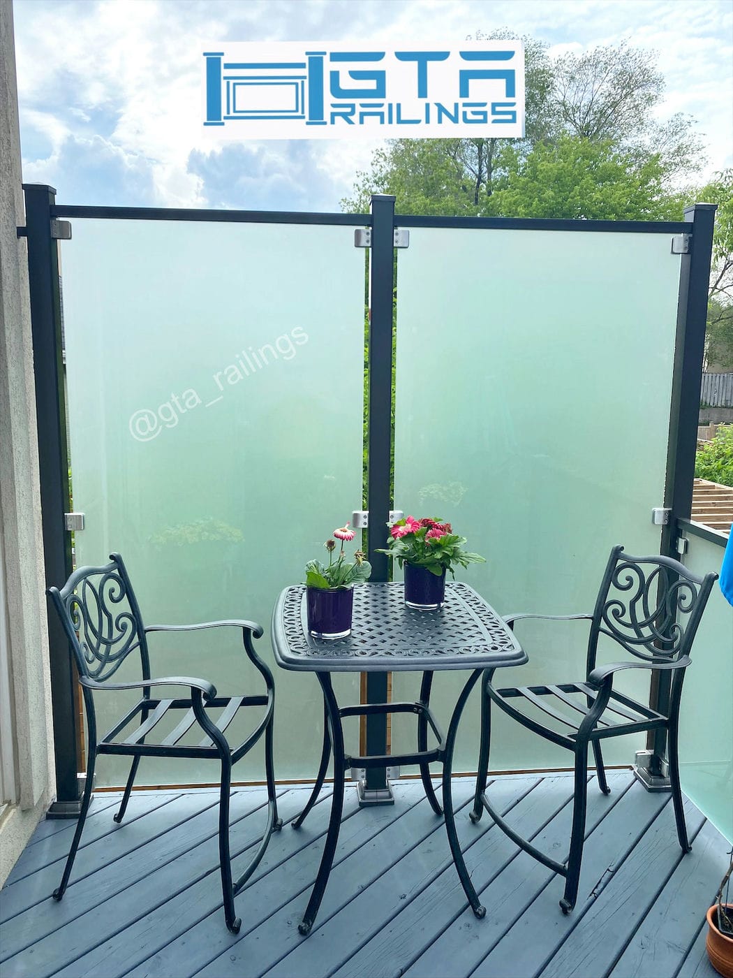 privacy panels for backyard balcony