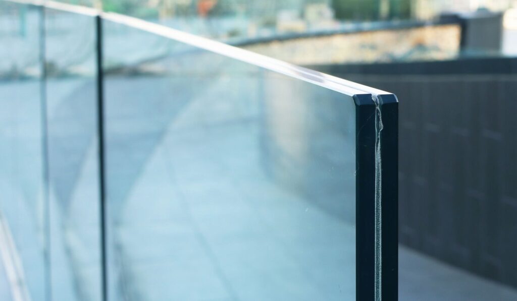 frameless laminated glass