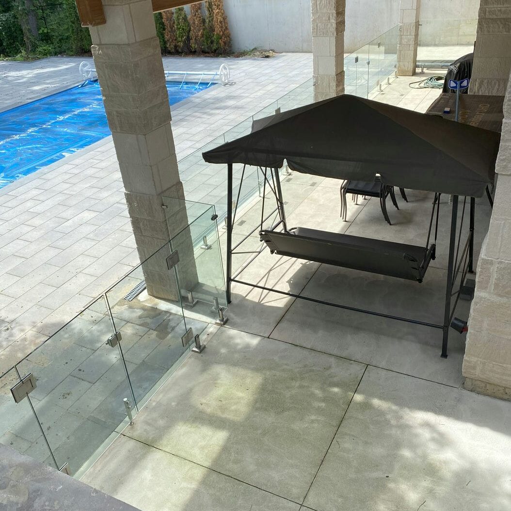 custom glass pool railings