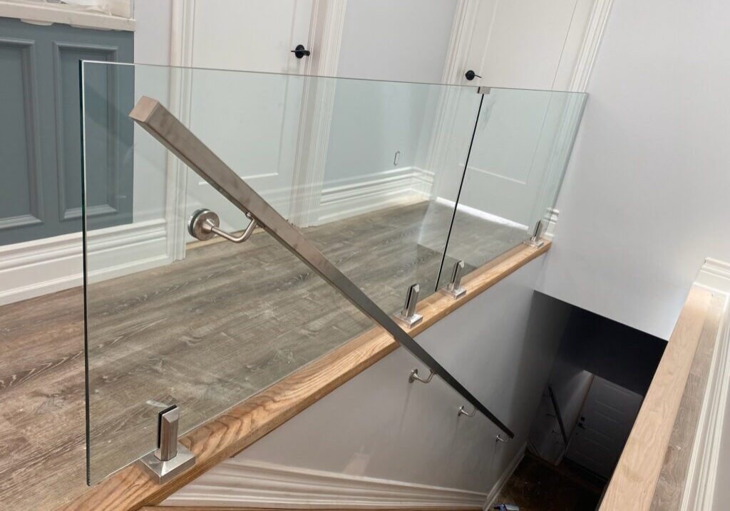 frameless indoor glass railigns with guardrail